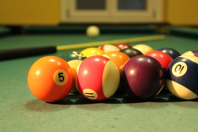 Bild von Billiardkugeln im offenen Treff